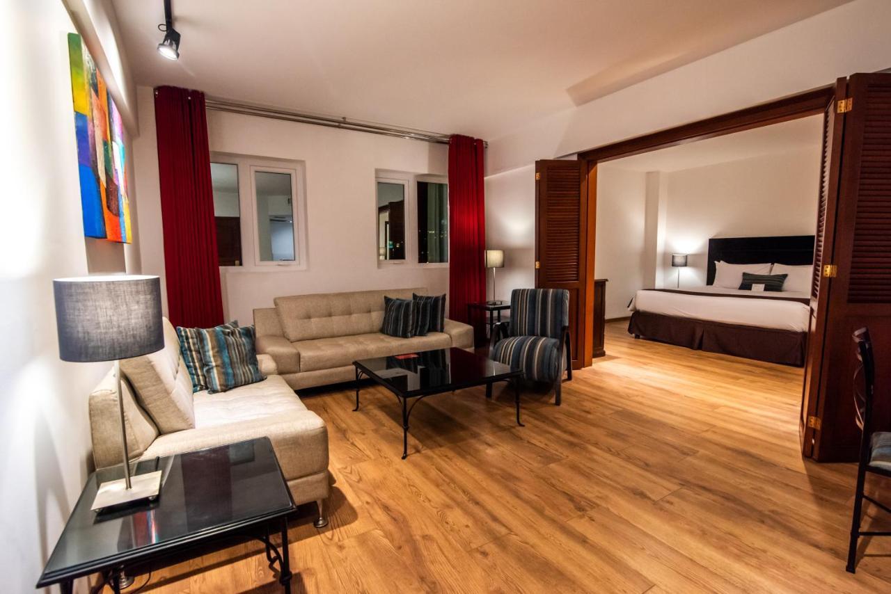 El Polo & Hotel 5*